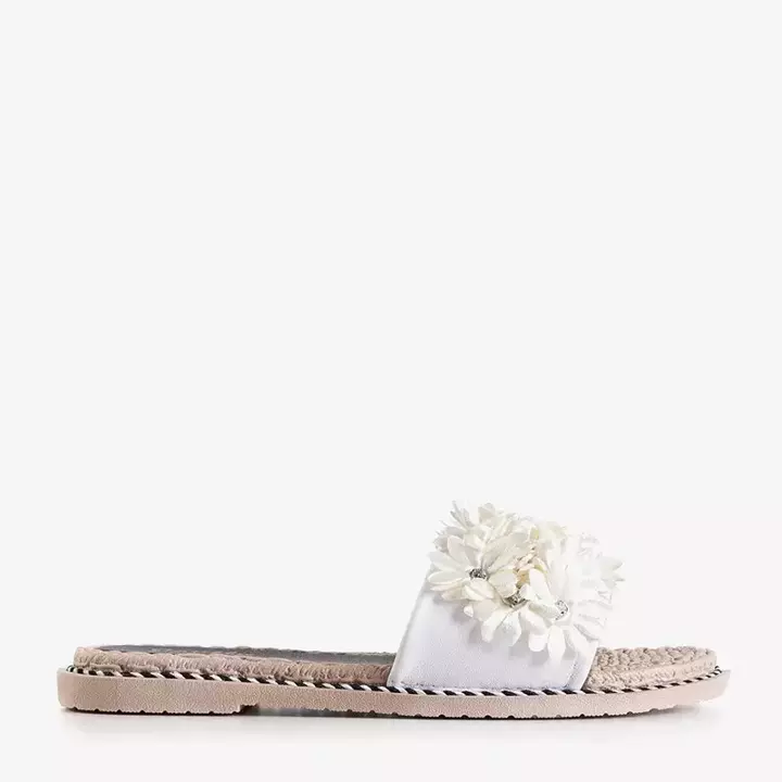 OUTLET Papuci albi pentru femei cu flori Seiov - Încălțăminte