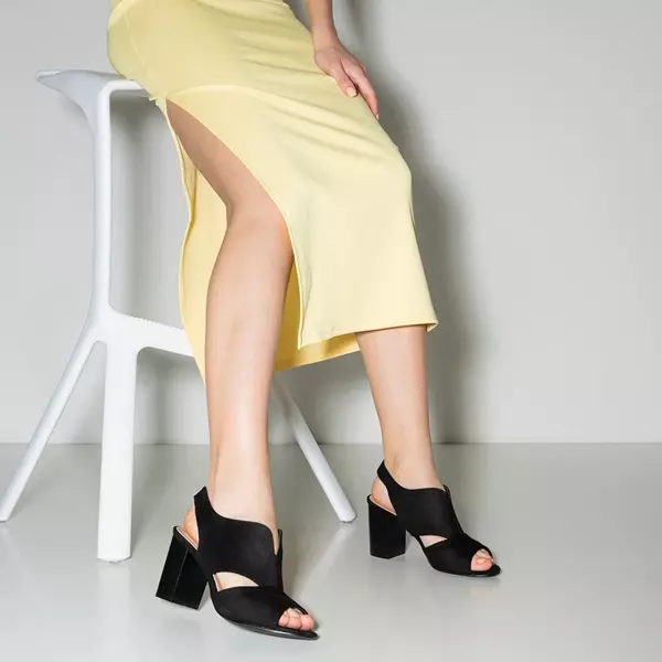 OUTLET Sandale negre din piele ecologică pentru femei pe postul Luvenia - Încălțăminte