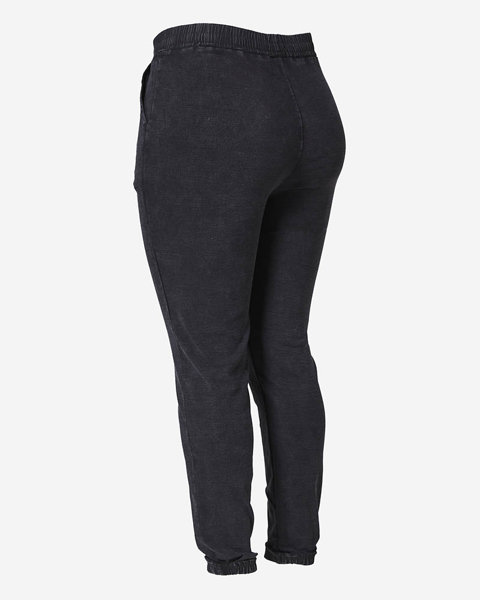 Pantaloni de damă în negru PLUS SIZE- Îmbrăcăminte