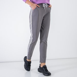 Pantaloni de trening gri pentru femei - Îmbrăcăminte
