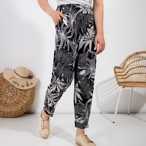 Pantaloni din stofă pentru femei cu model PLUS SIZE - Îmbrăcăminte