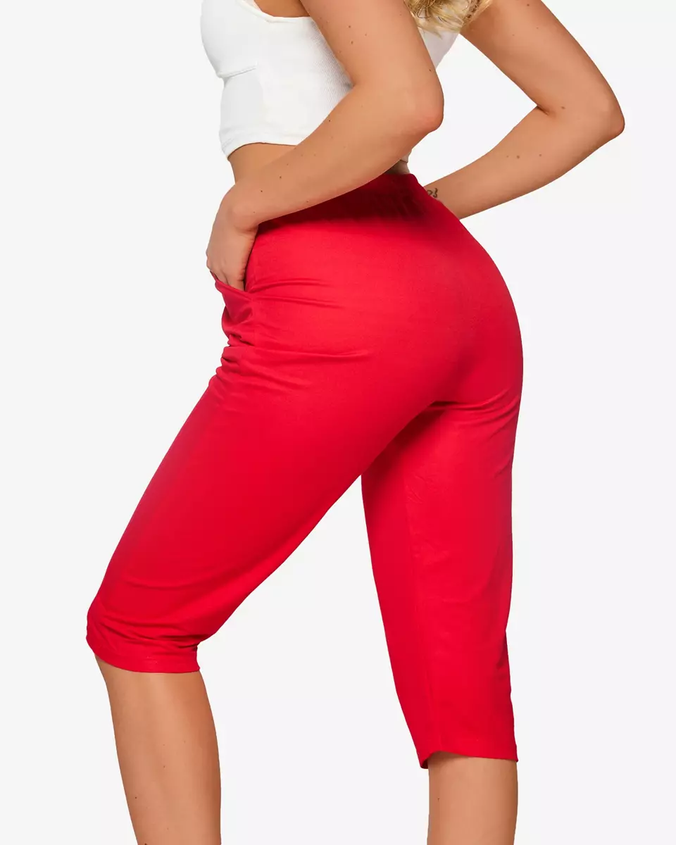 Pantaloni scurți de damă din țesătură cu lungime 3/4 de culoare roșie PLUS SIZE- Îmbrăcăminte