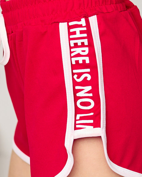 Pantaloni scurti roșii de damă cu inscripții pe laterale - Îmbrăcăminte