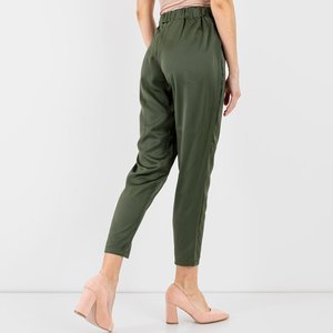 Pantaloni verzi pentru femei - Îmbrăcăminte