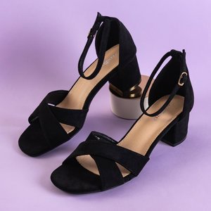 Sandale negre pentru femei pe un post Bune - Încălțăminte