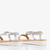 Srebrne sandały na niskiej platformie z cyrkoniami Anabelio - Obuwie